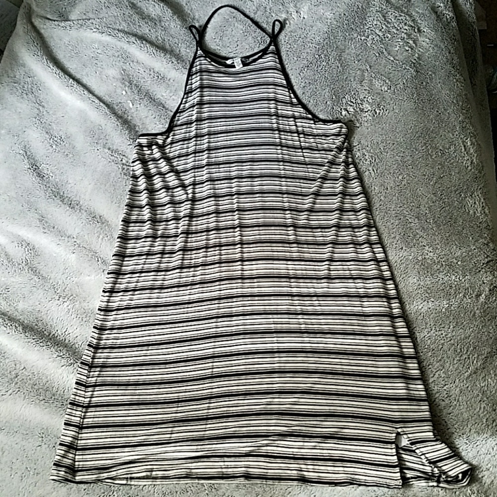 AEO dress